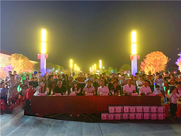永州紅獅舉辦“壯麗70年，奮斗新時代”國慶晚會暨 員工集體生日會